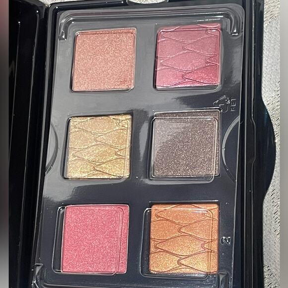 Christian Louboutin Eye Shadow Pallet Refill Shade Rouge Pigalle NIB - Picture 2 of 4